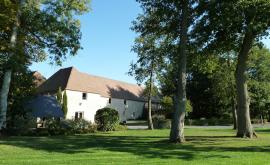 Domaine de la Tour extérieur - Au rendez-vous des Normands