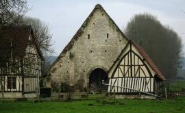 La Grange Dimière extérieur - Au rendez-vous des Normands