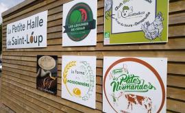 La petite halle de Saint-Loup extérieur - Au rendez-vous des Normands