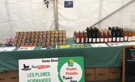 Les plumes normandes stand - Au rendez-vous des Normands