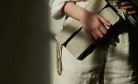 Declerck studio pochette en lin 2 - Au rendez-vous des Normands