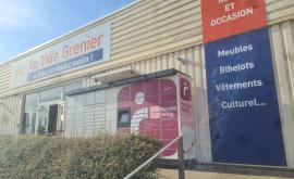 Au Vide Grenier Verneuil-sur-d'Avre extérieur - Au rendez-vous des Normands