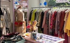 Valise boutique vintage intérieur1 - Au rendez-vous des Normands