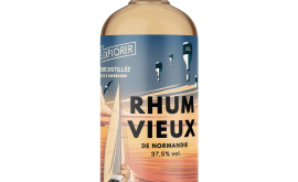 rhum vieux de Normandie Spirits Explorer, élevé et embouteillé en Normandie, au profil riche et équilibré.